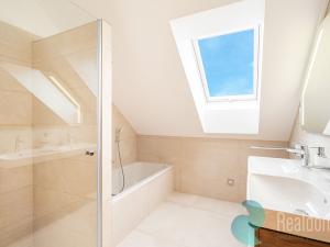 Prodej rodinného domu, České Budějovice, Ke Včelné, 207 m2