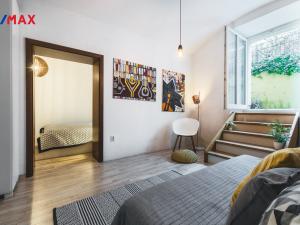 Prodej bytu 3+1, Praha - Vinohrady, U Havlíčkových sadů, 75 m2