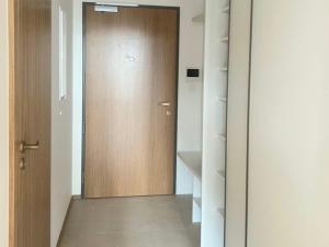 Pronájem bytu 1+kk, Praha - Smíchov, Vackové, 30 m2