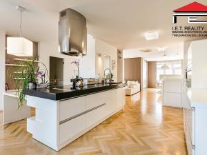 Prodej rodinného domu, Brno - Komín, 505 m2