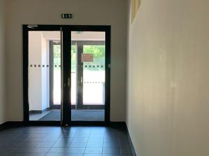 Pronájem skladu, Plzeň, Chebská, 495 m2