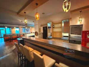 Pronájem restaurace, Praha - Černý Most, Kpt. Stránského, 250 m2