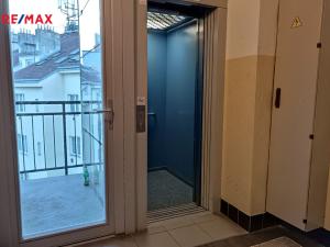 Prodej bytu 2+kk, Praha - Vysočany, Mlékárenská, 45 m2