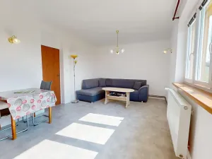 Prodej bytu 3+1, Brniště - Luhov, 79 m2