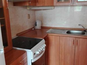 Pronájem bytu 1+kk, Ústí nad Labem - Bukov, Vinařská, 32 m2
