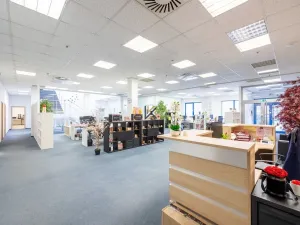 Pronájem kanceláře, Praha - Zličín, Na Radosti, 1030 m2