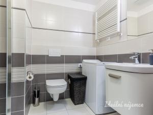 Pronájem bytu 2+kk, Praha - Stodůlky, Holýšovská, 47 m2