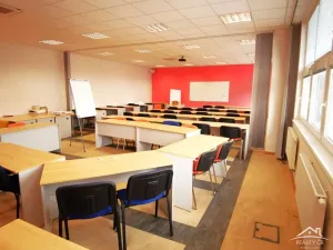 Pronájem kanceláře, Jihlava, Pávovská, 320 m2