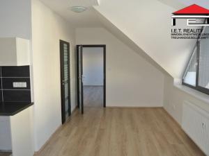 Pronájem bytu 2+kk, Frýdek-Místek, tř. T. G. Masaryka, 45 m2