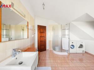 Prodej rodinného domu, Býšť, 4478 m2