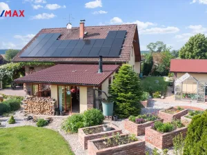 Prodej rodinného domu, Býšť, 4478 m2