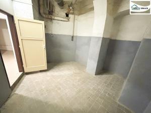 Pronájem skladu, Cheb, Svobody, 12 m2
