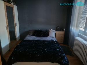 Prodej bytu 4+1, Karlovy Vary, Plešivecká, 77 m2