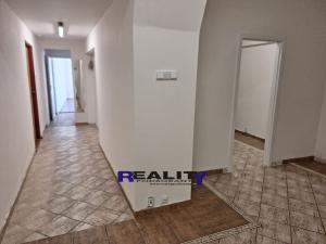 Pronájem obchodního prostoru, Žatec, náměstí Svobody, 50 m2