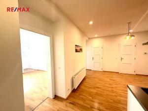 Pronájem bytu 2+1, Praha - Vinohrady, Písecká, 61 m2