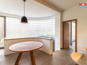 Pronájem bytu 3+1, Praha, Trojská, 114 m2