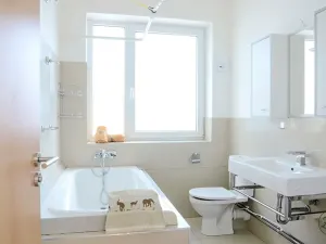 Pronájem rodinného domu, Chýně, Střední, 131 m2