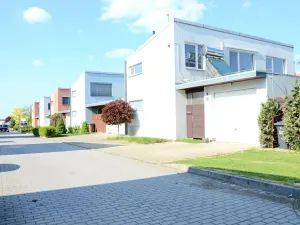 Pronájem rodinného domu, Chýně, Střední, 131 m2