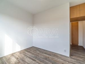 Pronájem bytu 2+kk, Kralupy nad Vltavou, nám. Mládežníků, 38 m2