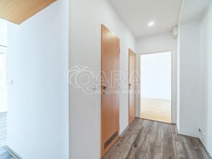 Pronájem bytu 2+kk, Kralupy nad Vltavou, nám. Mládežníků, 38 m2
