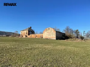 Prodej komerčního pozemku, Vražné, 13407 m2