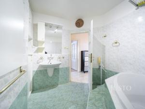 Prodej bytu 3+1, Praha - Chodov, Na sádce, 72 m2