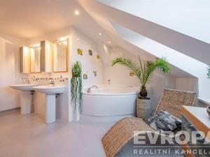 Prodej rodinného domu, Psáry - Dolní Jirčany, Pod Skalkou, 363 m2