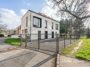 Pronájem bytu 3+kk, Praha - Kamýk, Zárubova, 68 m2