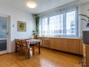Prodej bytu 3+1, Praha - Malešice, Počernická, 72 m2