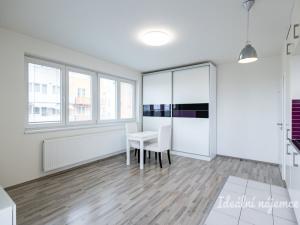 Pronájem bytu 2+kk, Praha - Kyje, Farkašova, 43 m2