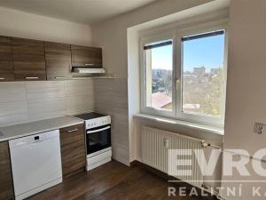 Prodej bytu 3+1, Chvaletice, Obránců míru, 58 m2