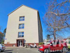 Prodej bytu 3+1, Chvaletice, Obránců míru, 58 m2