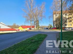 Prodej bytu 3+1, Chvaletice, Obránců míru, 58 m2