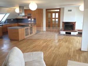 Pronájem bytu 5+kk, Klíčany, 237 m2