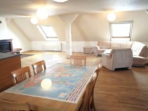 Pronájem bytu 5+kk, Klíčany, 237 m2