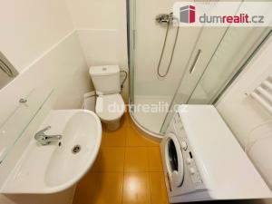 Pronájem bytu 1+kk, Praha - Smíchov, Na Skalce, 28 m2