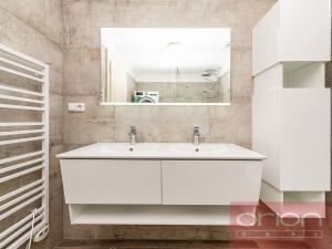 Pronájem bytu 4+kk, Praha - Nové Město, Na Moráni, 155 m2
