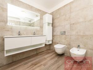 Pronájem bytu 4+kk, Praha - Nové Město, Na Moráni, 155 m2