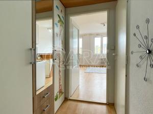 Pronájem bytu 1+1, Praha - Letňany, Třinecká, 39 m2