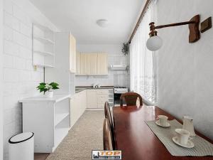 Prodej bytu 3+1, Chomutov, Čechova, 60 m2