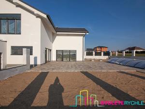 Prodej vily, Větrušice, 250 m2