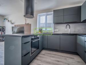 Prodej rodinného domu, Polerady, 81 m2