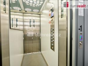 Prodej bytu 2+1, Ostrov, Lidická, 62 m2