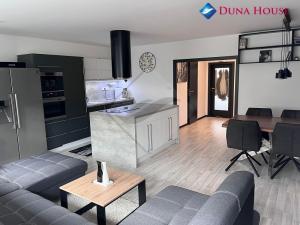 Prodej bytu 4+kk, Praha - Černý Most, Šromova, 87 m2