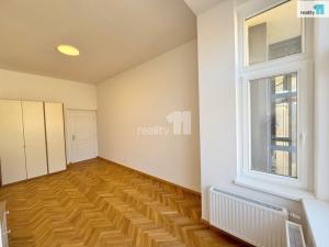 Pronájem bytu 3+kk, Praha - Karlín, Křižíkova, 82 m2