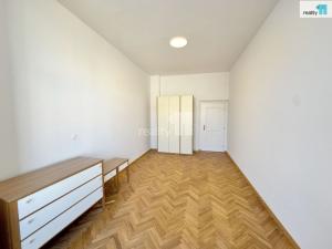 Pronájem bytu 3+kk, Praha - Karlín, Křižíkova, 82 m2