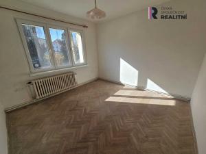 Prodej bytu 3+1, Šumperk, Bří. Čapků, 60 m2
