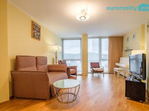 Prodej bytu 3+kk, Karlovy Vary, Na Vyhlídce, 89 m2