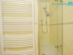 Prodej bytu 3+kk, Karlovy Vary, Na Vyhlídce, 89 m2