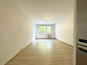 Pronájem bytu 2+kk, Praha - Horní Měcholupy, Veronské nám., 52 m2
